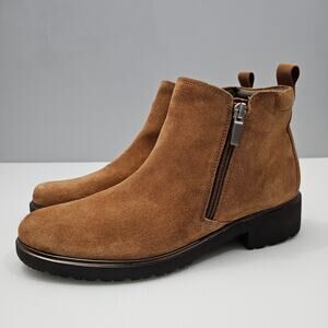 Munro Camel Suede Ankle Booties